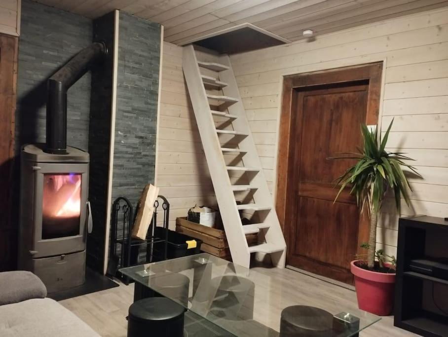 Chalet 8 Personnes + Grand Terrain Et Riviere Entremont エクステリア 写真