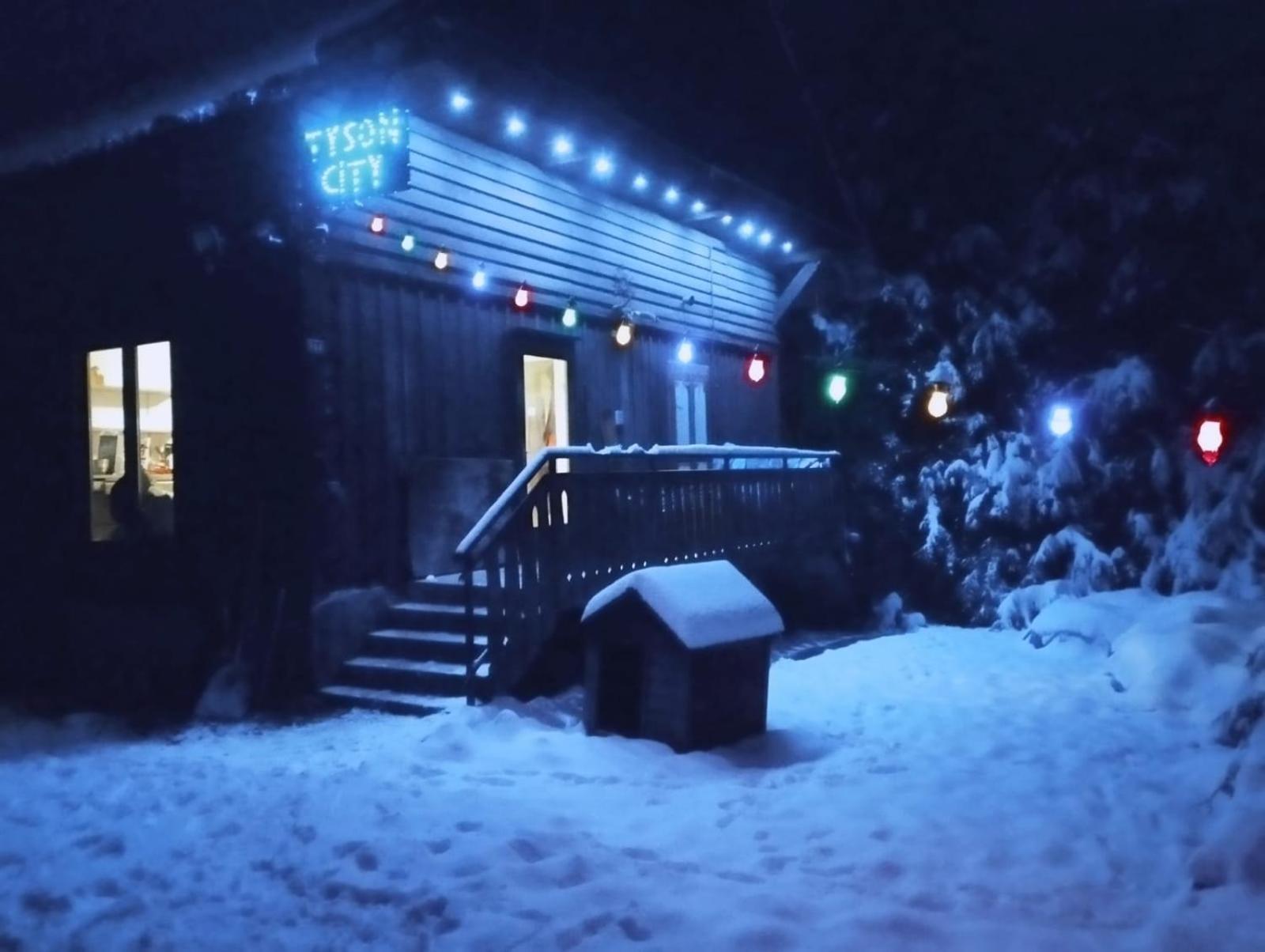 Chalet 8 Personnes + Grand Terrain Et Riviere Entremont エクステリア 写真