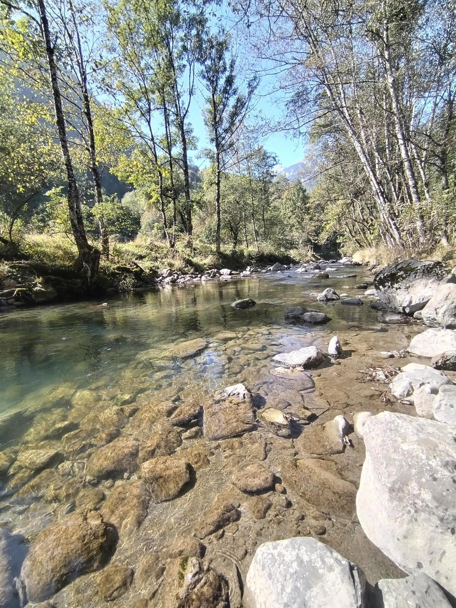 Chalet 8 Personnes + Grand Terrain Et Riviere Entremont エクステリア 写真