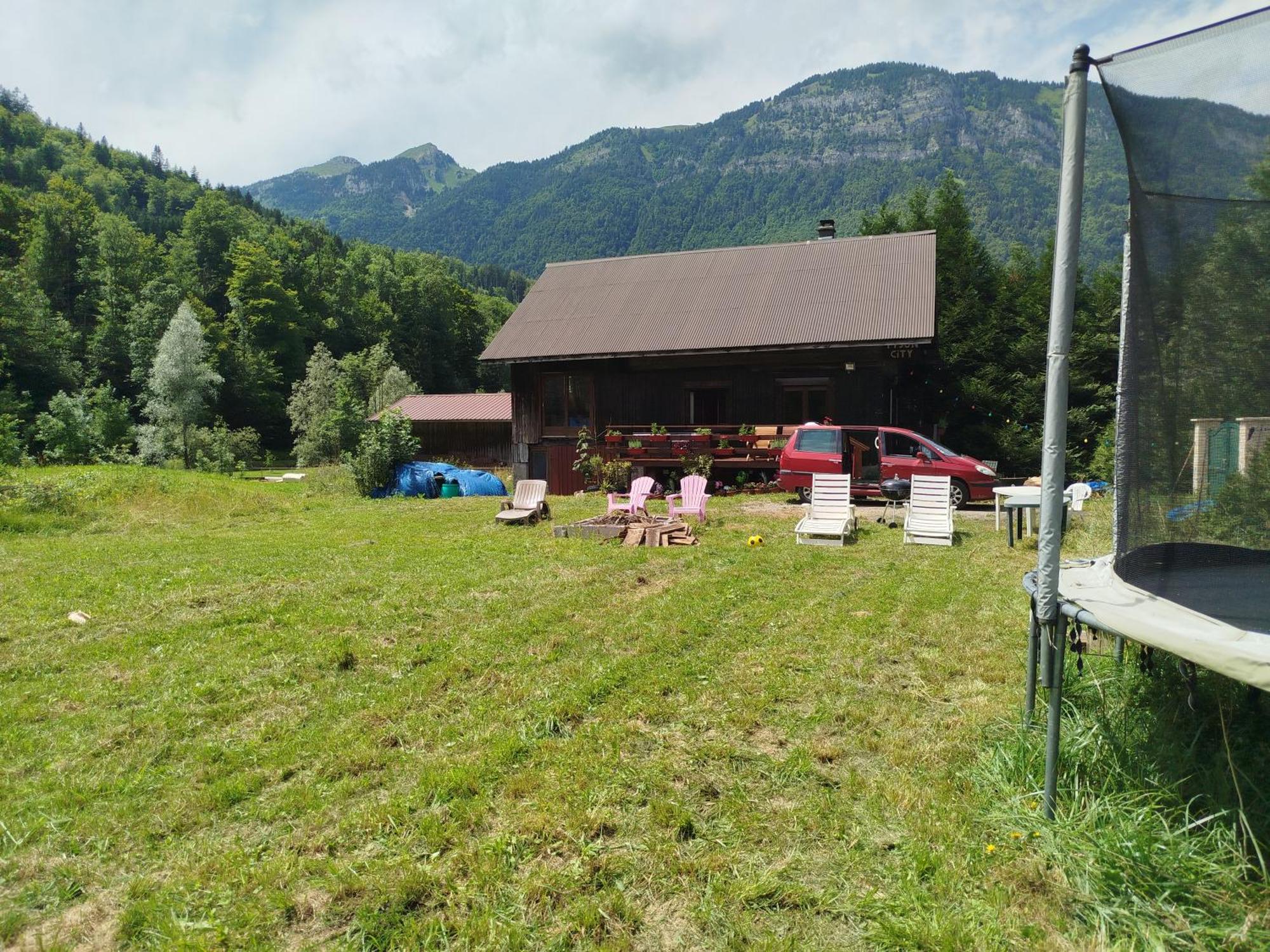 Chalet 8 Personnes + Grand Terrain Et Riviere Entremont エクステリア 写真